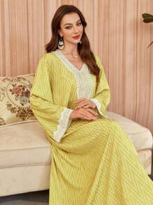 Al Najma 纯色 V 领长袖简约阿拉伯长裙，朴素的卡夫坦