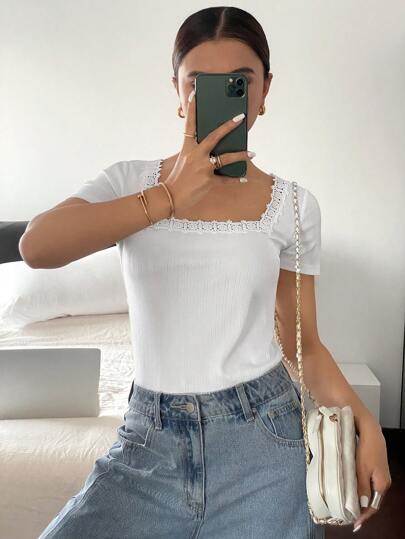 Siren Gaze Camiseta de manga corta de unicolor minimalista casual con ribete de encaje