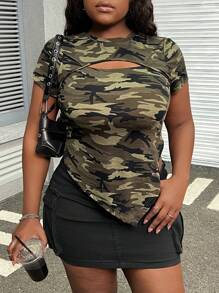 SHEIN EZwear Camouflage Print Crew Neck Hollow Out Asymmetrical Hem Plus Size T-Shirt, Spring/Summer - Army Green - View 1