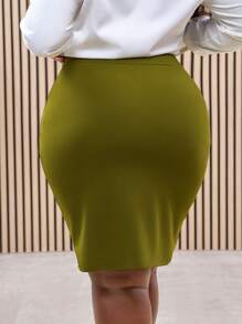 Slaydiva Plus Size Green Elegant Work Wear Skinny 7/8 Length Pencil Skirt