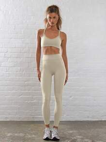 Musera Sport 吊带交叉露背运动文胸，适合板式网球、网球、匹克球、健身房、瑜伽、普拉提等日常休闲穿着。 - 米色 - 查看 4