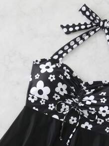 SHEIN 2pcs/Set Random Print & Solid Color Pieced Drawstring Crop Top With Flared Hem & Regular Waist Bikini Bottom, Elegant Swimwear Set, For Summer Beach Vacation - Black and White - View 7