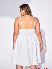 SHEIN CURVE+ 加大码褶皱吊带背心，白色紧身胸衣春季连衣裙，情人节连衣裙 - 白色 - 查看 3