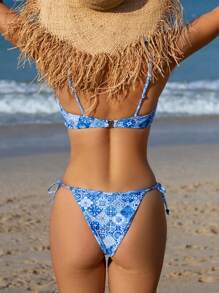 SHEIN Swim 2 件装春假蓝色花卉图案性感露背钻石海滩比基尼泳装套装女士 - 藍色 - 查看 2