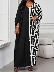 Fleurora Plus Size V-Neck Long Sleeve Solid Color Patchwork Loose Casual Dress Robe - Black and White - View 3