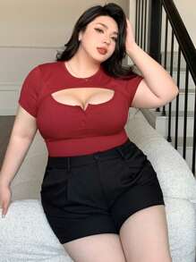 Dazy Plus 大码弹力修身圆领镂空短袖T恤，中国新年，春夏 - 紅色 - 查看 3