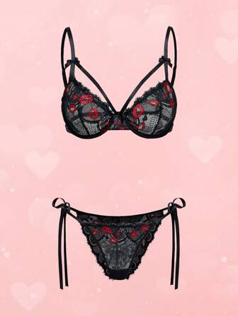 Goth Goth Romantic Heart Cage Bralette With Strapped Bowknot Crotchless Panty Sexy Lingerie Set