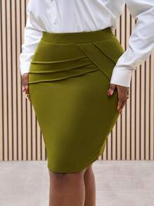 Slaydiva Plus Size Green Elegant Work Wear Skinny 7/8 Length Pencil Skirt