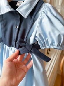 SHEIN LMoss Kids LMoss Bebeluş Fetiţă Bebeluş Fetiţă Rochie de vară cu mâneci prinţesă cu mâneci scurte cu guler răsturnat, potrivită pentru adunări în aer liber, vacanţe şi alte ocazii