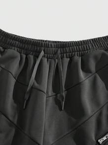 ROMWE MEN Men's Sporty Drawstring Waist Zip Pocket Casual Cargo Shorts - Black - View 4