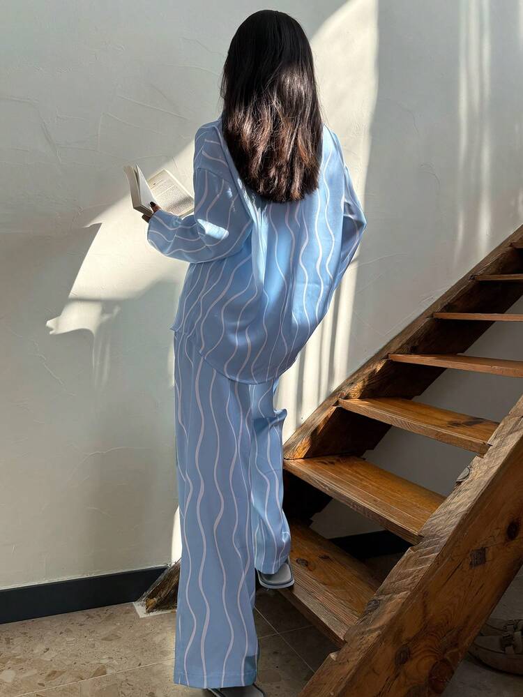 Simple Holiday Style Wave Stripe Satin Loose Shirt Pajama Set For Women