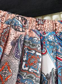 少女休闲度假纯色上衣和佩斯利印花半裙套装