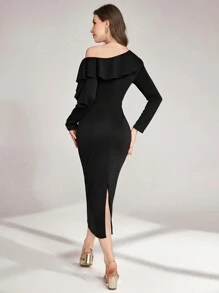 Modelyn Vestido Midi com Cintura Franzida, Recorte Assimétrico no Ombro e Babado