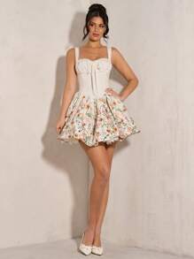 SHEIN BAE 暑假约会旅行连衣裙情人节连衣裙小碎花连衣裙野餐连衣裙优雅连衣裙纯色褶皱胸围蕾丝花边吊带裙女士夏季服装/春季服装/情人节服装/狂欢节/海滩度假服装 - 彩色 - 查看 6