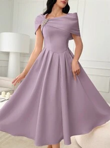 Modelyn فستان أنيق للنساء مزين بالراين ستون في الرقبة غير المتماثلة والطيات - ارجواني فاتح - مشاهدة 6