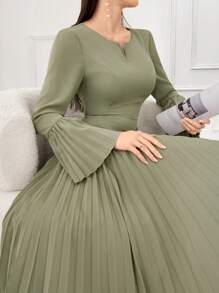 Modelyn Vestido largo elegante de mujer con manga acampanada y plisado en unicolor - Verde Oliva - Ver 9