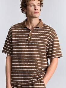 Ontre Camisa polo de manga corta a rayas de verano 2025 para hombres, diseño a rayas de contraste cómodo y versátil, estilo bohemio de vacaciones, casual de negocios para hombres jóvenes, adecuado para festivales de música, vacaciones y uso diario