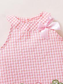 SHEIN Bộ 2 món gồm áo và quần short kẻ caro thêu hoa dễ thương cho bé gái, thích hợp cho kỳ nghỉ hè, đi biển, dã ngoại. - Hồng - Xem 4