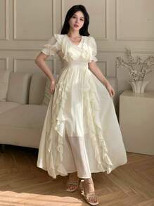 DAZY Gaun Maxi Wanita Model Summer Dress dengan Kerah V dan Hem Bergelombang Warna Polos Panjang Sedang - Krem - View 8