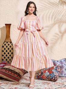 SHEIN Sukienka dla nastolatek w różowe geometryczne paski w stylu retro, z marszczonym kołnierzykiem i rękawami w kształcie płatków, z paskiem w stylu patchworkowym, z długim rękawem w kształcie litery A, na co dzień - Pomarańczowy - Zobacz 1