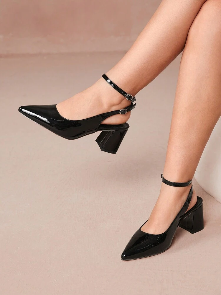 CUCCOO CURVES Plus Size Wide Fit Hollow High Heel Pumps