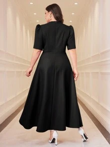 Modelyn 大码女式纯色泡泡袖扭腰优雅连衣裙 - 黑色 - 查看 2