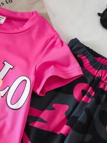 Set de 2 piezas con Camiseta de cuello redondo cómoda con estampa de letra Hello del pequeño oso y Pantalones cargo con estampado de camuflaje de moda para niña joven en verano - Multicolor - Ver 4