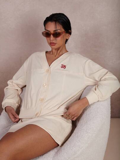 COSMINA Set de 2 piezas Blusa de manga larga con botones y estampado numérico junto con falda mini para mujer