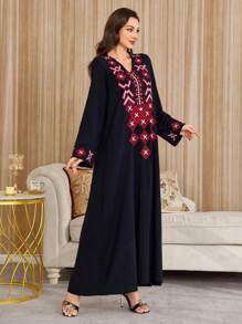 Al Najma 女士几何刺绣 V 领长袖阿拉伯连衣裙，朴素的卡夫坦