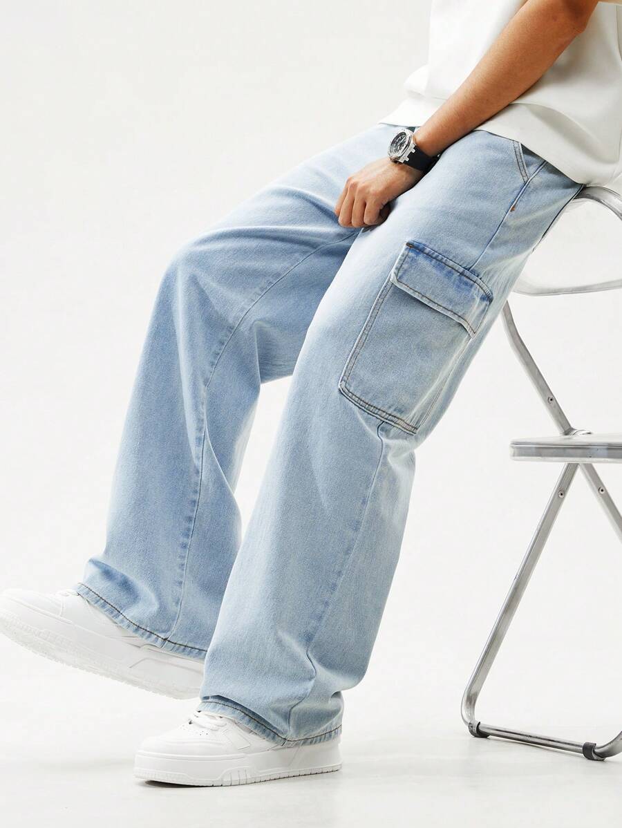 SHEIN Teen Boys' Outdoor Casual Versatile Comfortable Light Washed Blue Cargo Jeans With Elastic Waistband, School, Campus, College