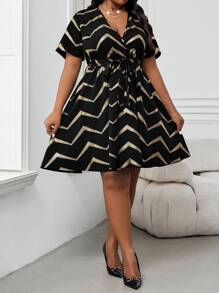 SHEIN Lady 秋冬优雅派对通勤办公彩色编织金属重叠领喇叭腰带中长短袖大码连衣裙优雅套装女士连衣裙