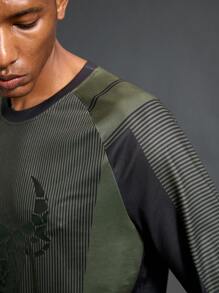Coreblaze Men's Round Neck Raglan Sleeve Bull Print Athletic T-Shirt - Multicolor - View 3