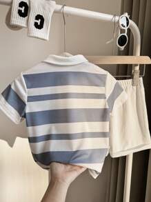 SHEIN Little Byeori 2pcs/Set Young Boys Casual Colorful Striped Collar Short Sleeve Polo Shirt And Solid Color Elastic Waist Shorts Outfit, Suitable For Kids Back To School, Birthday, Evening Party, Wedding, Daily Wear, Travel, Sports, Spring And Summer