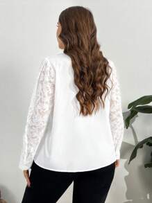 SHEIN Privé 女式大码优雅精致工作/休闲珍珠领刺绣透明褶皱纹理宽松白色衬衫 - 白色 - 查看 3