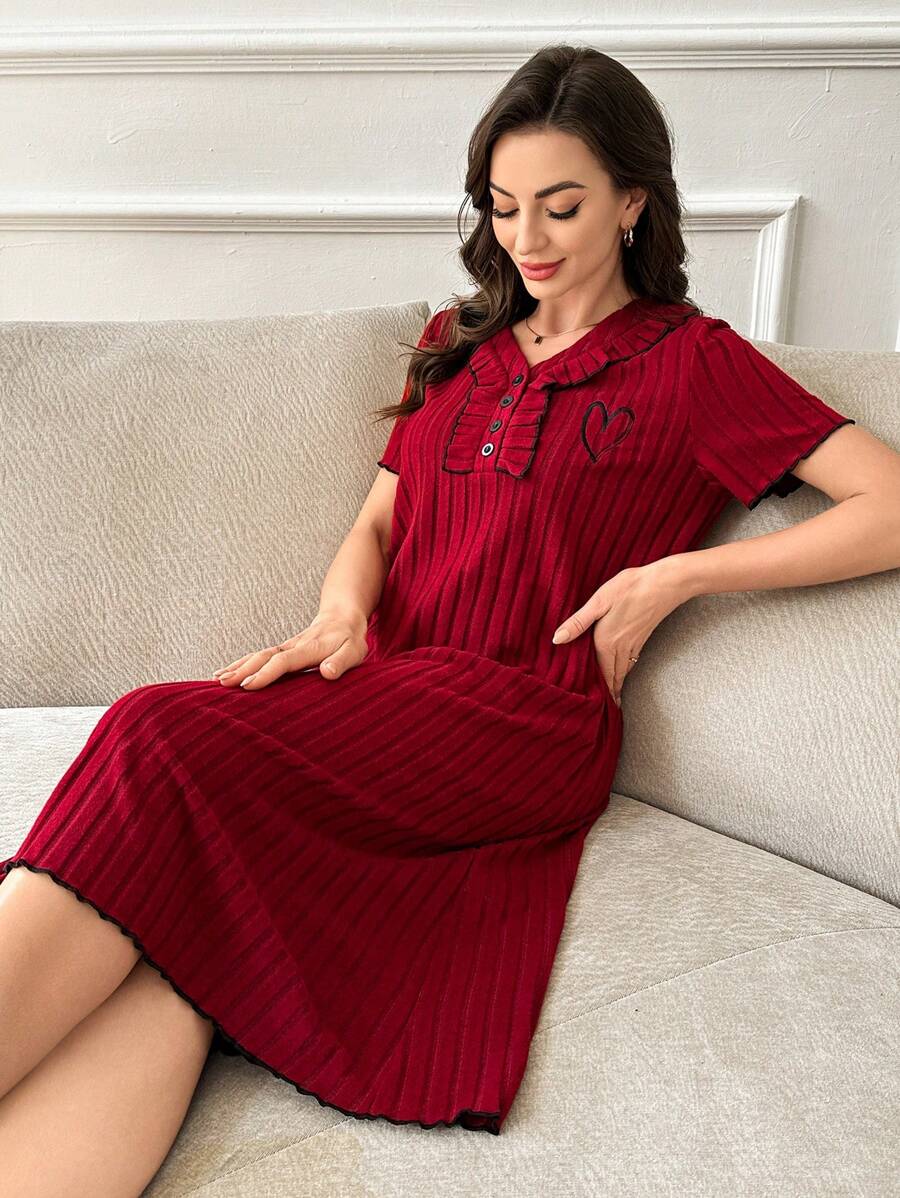 Women's Casual Heart Print Half-Zip Pieced Ruffle Hem Nightgown - Burgundy - View 1