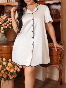 大码撞色波浪边 A 字睡袍