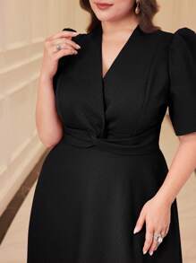 Modelyn 大码女式纯色泡泡袖扭腰优雅连衣裙 - 黑色 - 查看 3