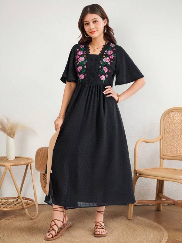 SHEIN Teen Girls' Summer/Holiday Elegance Black Jacquard Fabric Colorblock Embroidery Vacation Flowy Dress