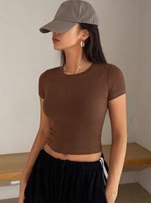 DAZY 女式纯色圆领短袖修身T恤学院风上衣 - 棕色 - 查看 2