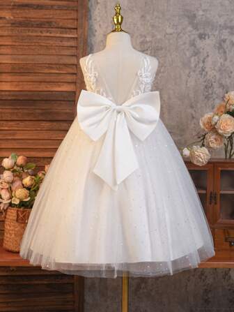 SHEIN Glamorique Kids Kleine Mädchen Kleid mit Netz, Pailletten & Blumenstickerei für Urlaub, Geburtstag, Hochzeit als Blumen Mädchen Prinzessin, Kleine Mädchen