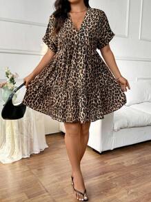 SHEIN Frenchy 大码简约 V 领豹纹 A 字裙，夏季连衣裙