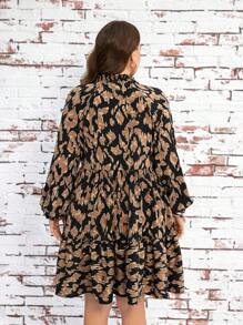 SHEIN LUNE Plus Size Tie Front Long Sleeve Printed Casual Short Dress Women Summer Clothing Dress Elegant Resort Clothing Women Boho/Boho Style, Resort Clothing, Holiday Dress, Outdoor Daily Wear Essential Sundress Cheetah Print Carnival Clothing