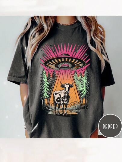 INAWLY UFO Cow T-Shirt, Funny Vintage Alien Graphic Tee, Unisex Soft Colorful T-Shirt, Oversized Aesthetic UFO Graphic Women T-Shirt