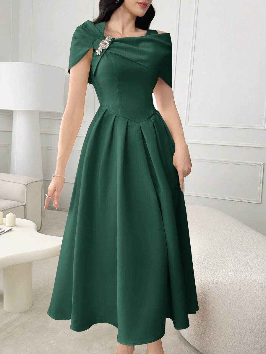 Modelyn Women's Rhinestones Decor Simple Pleated Casual Dress, For Daily Wear - Dark Green - View 1