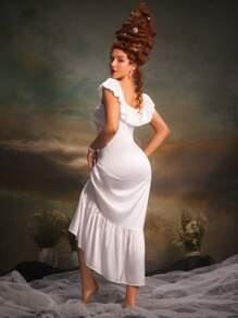White Lotus Trim Satin Plain Vintage Palace Style Nightdress For Women - White - View 5