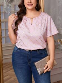 SHEIN Privé Plus Size Elegant Commuting Workwear Sophisticated Vacation Afternoon Tea Slightly Sexy Dating Concert Party INS Fashionable Retro College Beach Photography Style Elegant Contrast Collar Loose Metal Button Small V-Neck Foil Print Light Apricot Plus Size Summer Short Sleeve Shirt, Office Attire