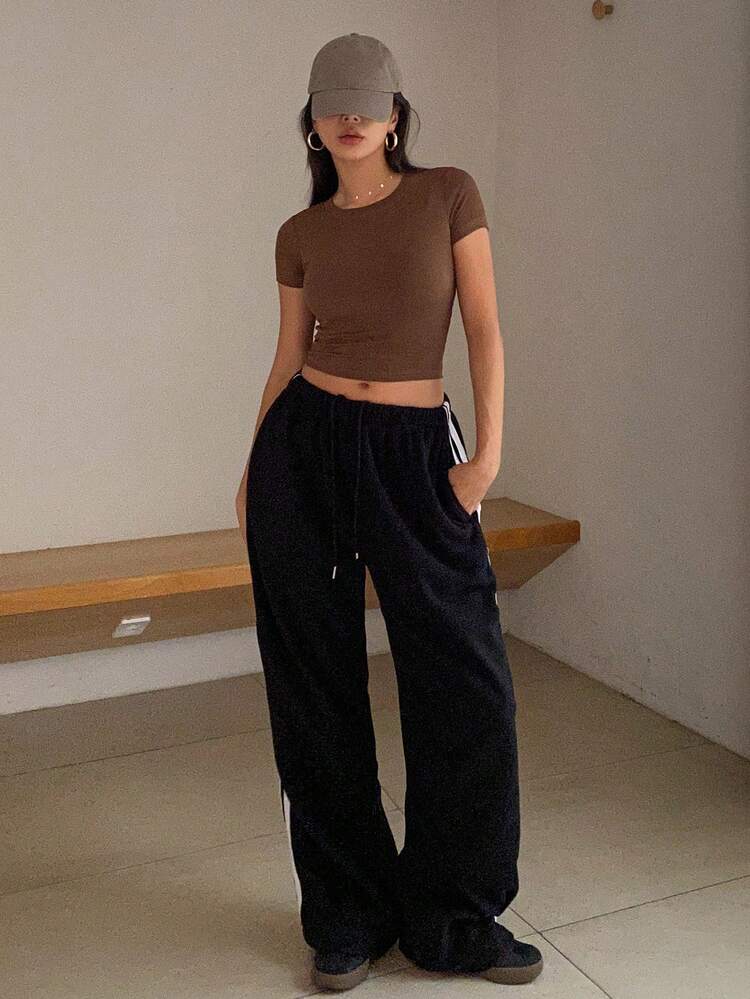 Women's Solid Color Crew Neck Short Sleeve Fitted T-Shirt Preppy Tops