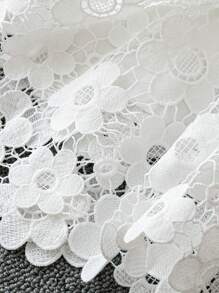 Flirla Plus Size Women Contrast Lace V-Neck Dress - White - View 4