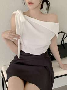 DAZY Women Oblique Neck Asymmetrical Shoulder Tie-Up Bow T-Shirt