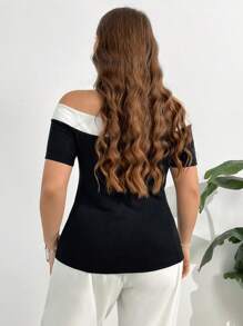 SHEIN Privé Plus Size Elegant Commuting Office Sophisticated Vacation Refined Afternoon Tea Slightly Sexy Date Music Party INS Fashionable Vintage Academic Seaside Photo Shoot Outfit Spring Summer Graceful Minimalist Comfortable Black White Contrast Ribbed Off Shoulder Bodycon Jacquard Mesh Short Sleeve Contrast Collar T-Shirt
